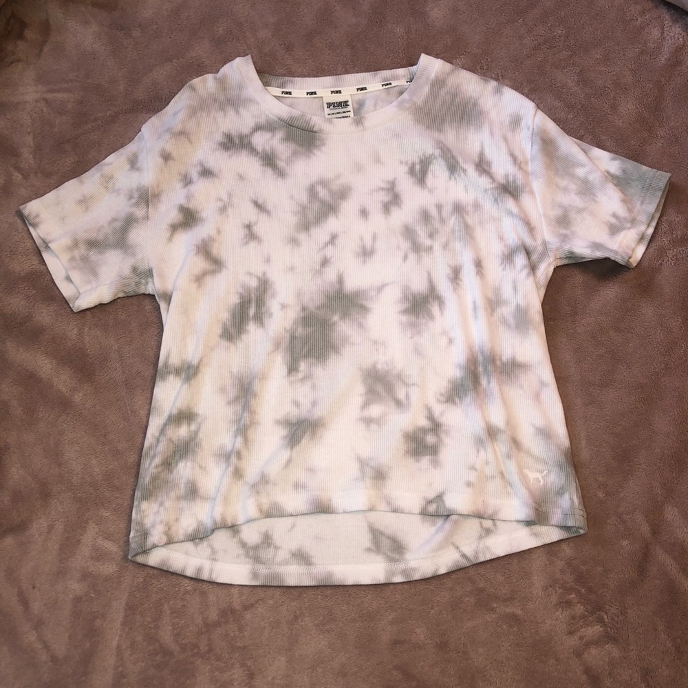 women VS PINK short sleeve tie dye tshirt